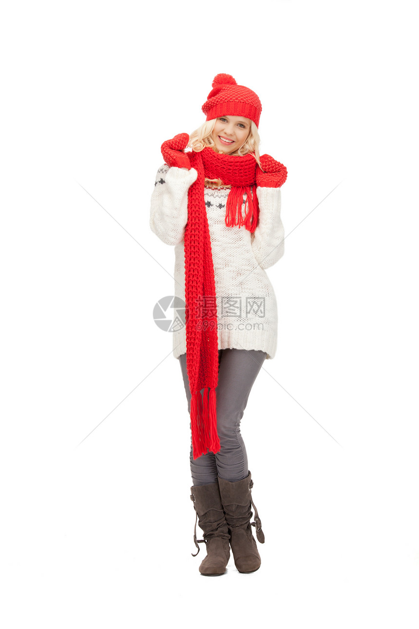 穿着帽子 毛衣和手套的美女女性快乐衣服成人棉被羊毛女孩围巾季节福利图片