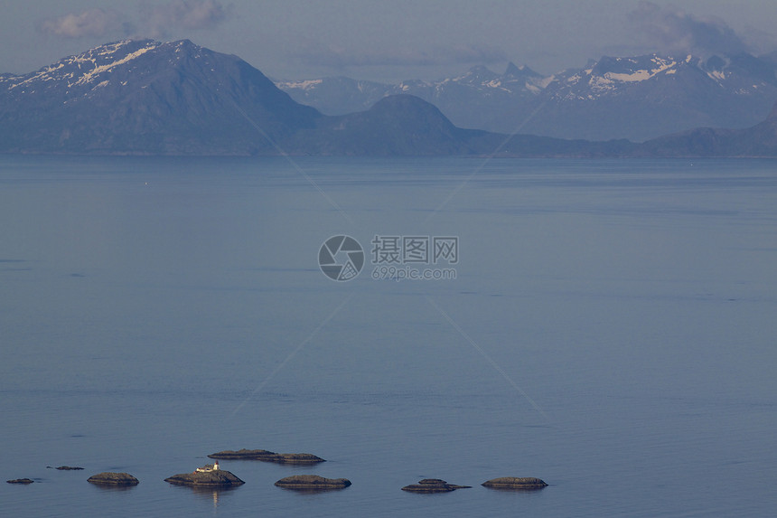 挪威海山脉山顶全景海洋风景灯塔峡湾胰岛图片