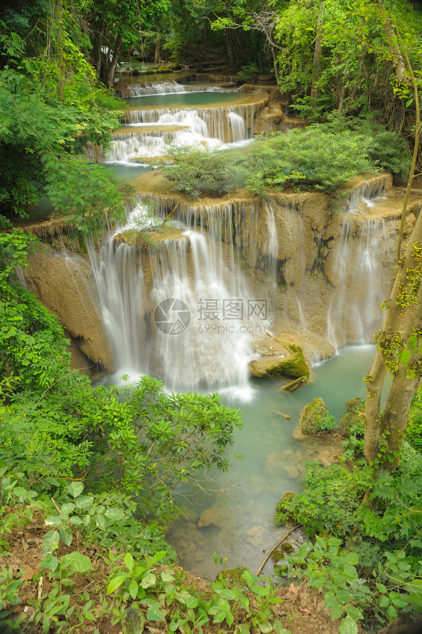观察泰国国家公园瀑布的景点图片