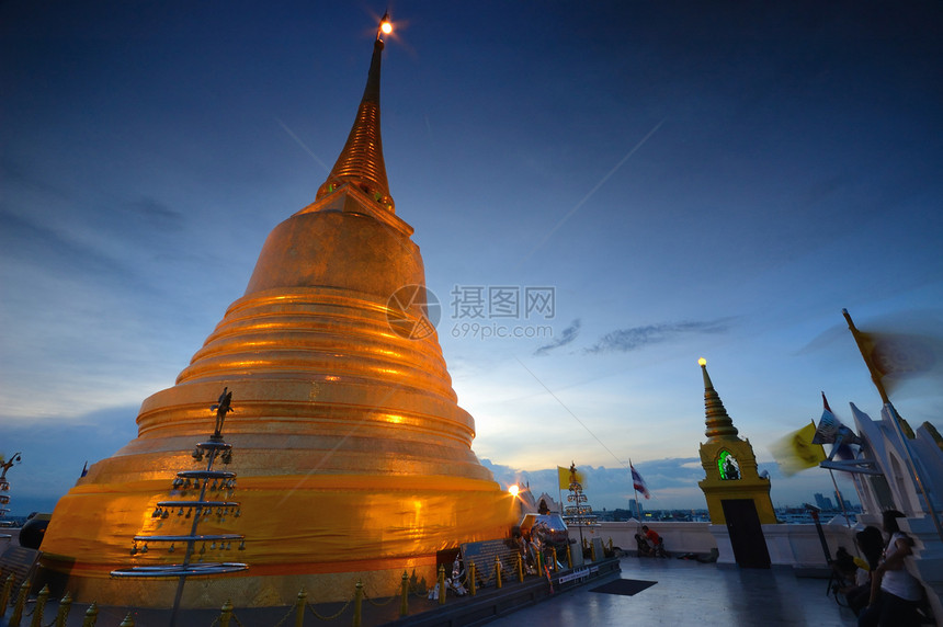 在泰国Wat Sakaet的Lautden山日落图片