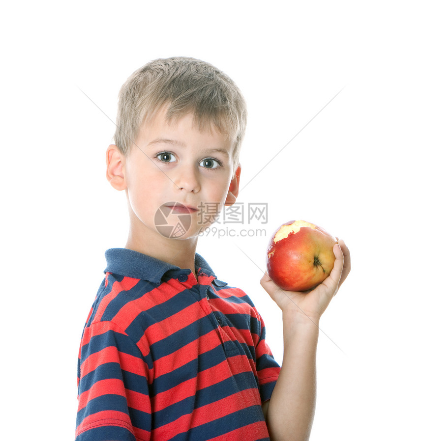 男孩拿着苹果白色享受飓风食物青年童年红色水果孩子头发图片