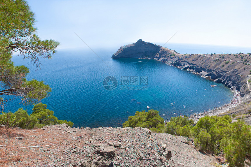 Sudak海滩 黑海 乌克兰 黑海旅行悬崖海岸旅游支撑爬坡房子全景山脉天线图片