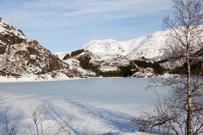 挪威冬地目的地景观荒野旅游游客天空文化图片