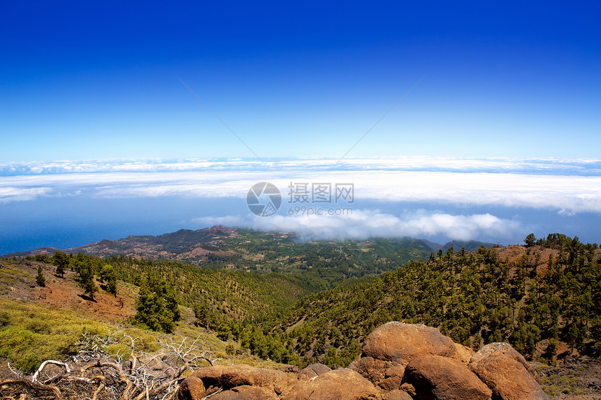云海悬崖天空地标火山海拔蓝色土地顶峰天堂岛屿图片