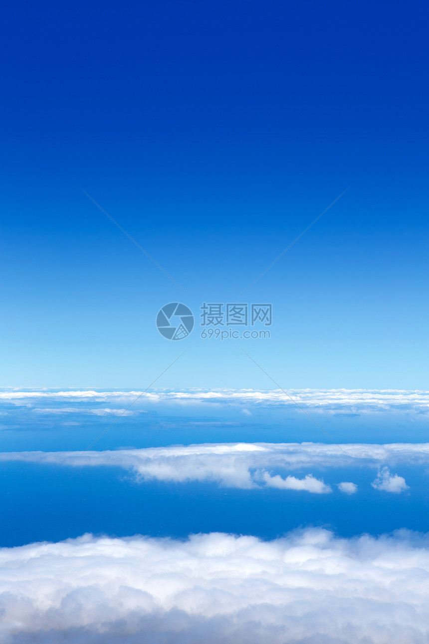 高海拔云层的蓝空中蓝天海臭氧蓝色空气地平线气氛旅游天篷气象运输编队图片