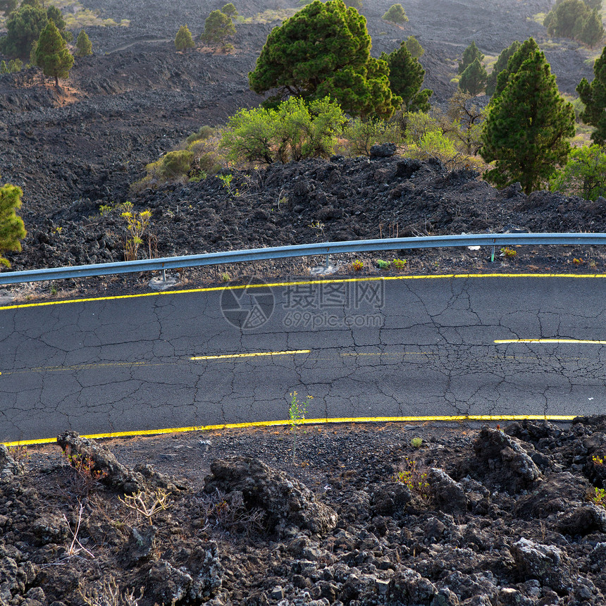 火山熔岩景观中La Palma公路详情图片