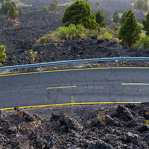 火山熔岩景观中La Palma公路详情高清图片