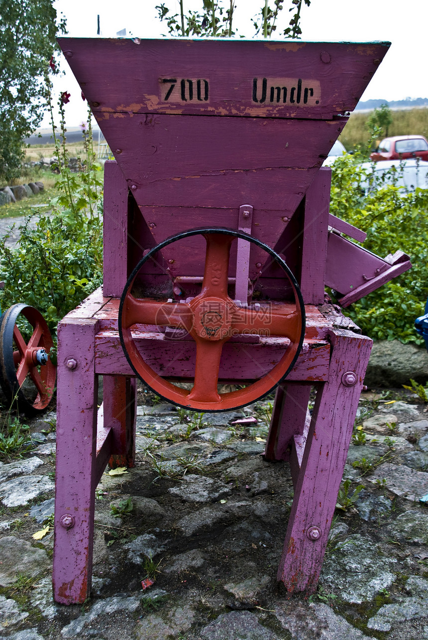 旧机废铁历史机器废料技术齿轮拖拉机农场农业农业机械图片