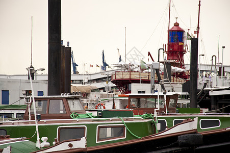 汉堡港城市汉堡水闸海军港口海港驳船火船码头哑铃高清图片