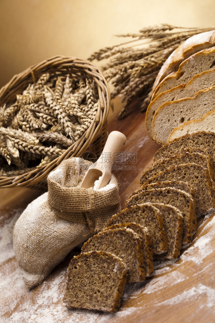 传统面包包子核桃谷物小麦面包师饮食面粉面团纤维种子图片