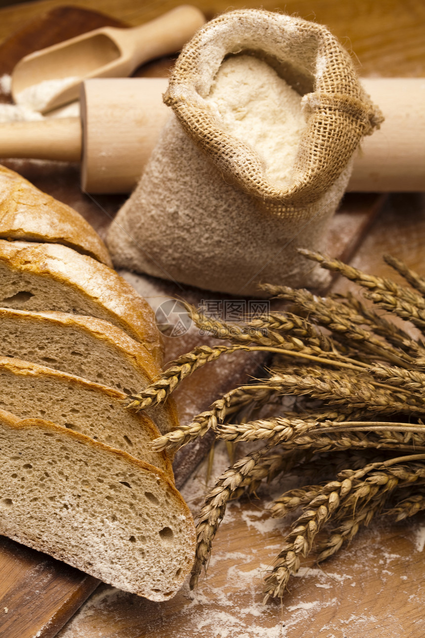 面粉和传统面包酵母饮食包子种子谷物糕点食物农业粮食面包师图片