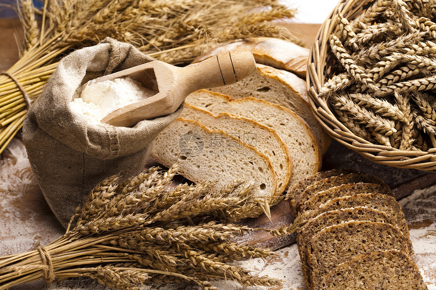 传统面包谷物饮食面团早餐面粉面包师酵母食物核桃纤维图片