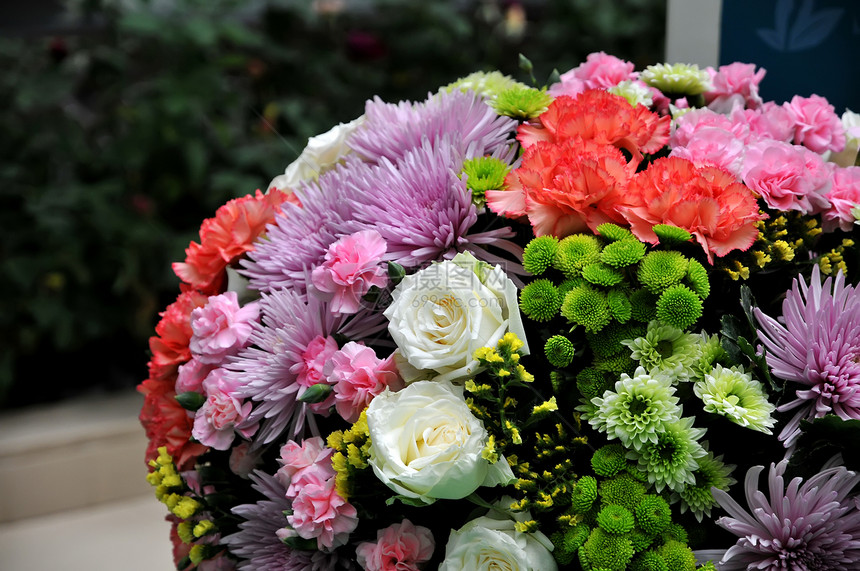 花束鲜花礼物风格植物婚礼装饰美丽玫瑰叶子花瓣庆典图片