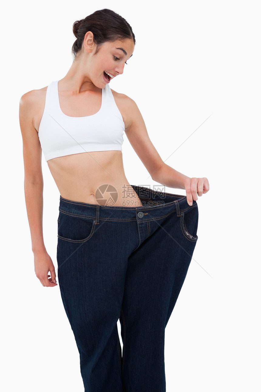 没想到黑发美女瘦了好多体重饮食影棚腹部微笑尺寸身体重量长度裤子成就图片