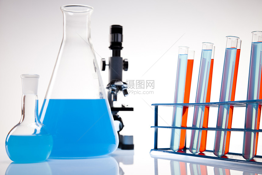 消毒条件 实验室玻璃液体工作药品生物学解决方案紫色吸管彩虹管子试管图片