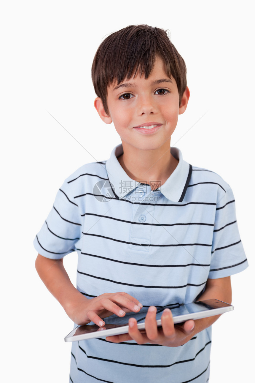 用平板电脑 画一个可爱小男孩的肖像图片