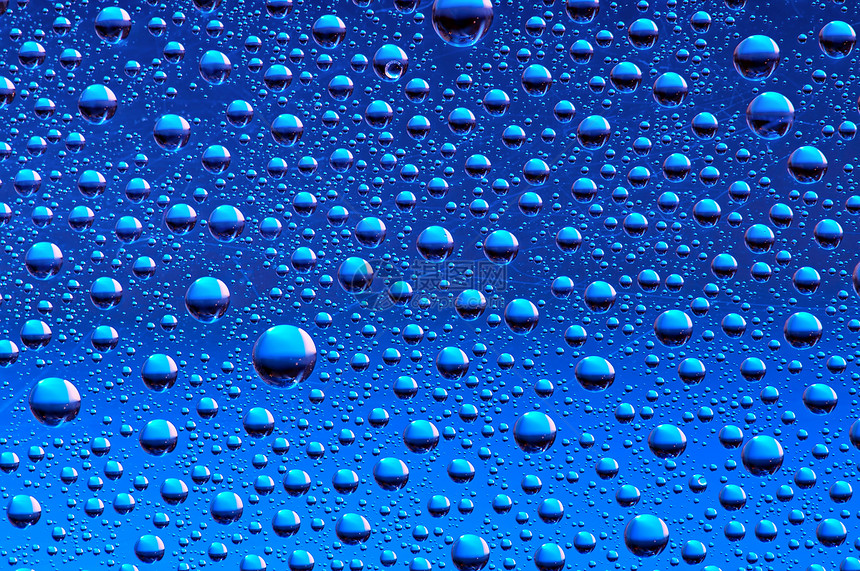 水滴雨滴气象湿度窗户蓝色茶点反射天气气泡液体图片