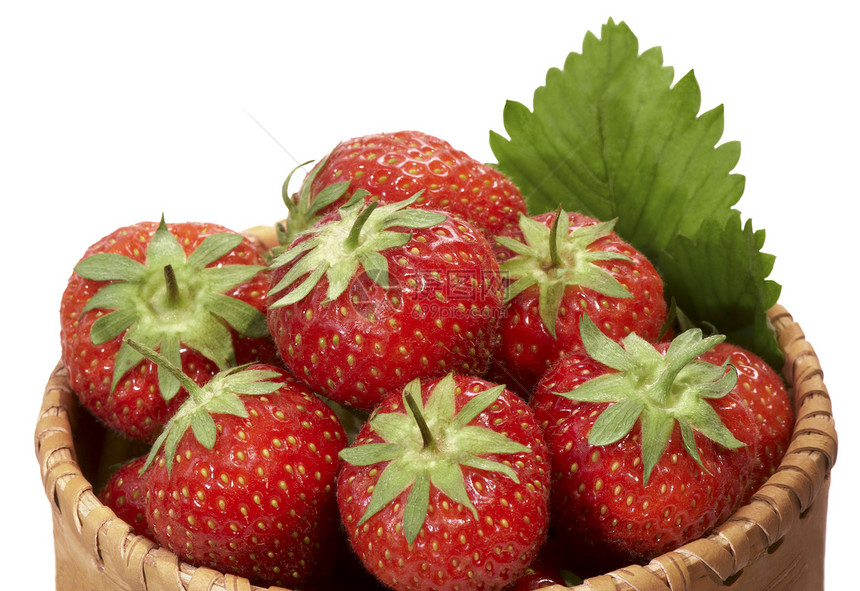 草莓水果浆果红色白色棕色水平篮子小吃甜点绿色图片