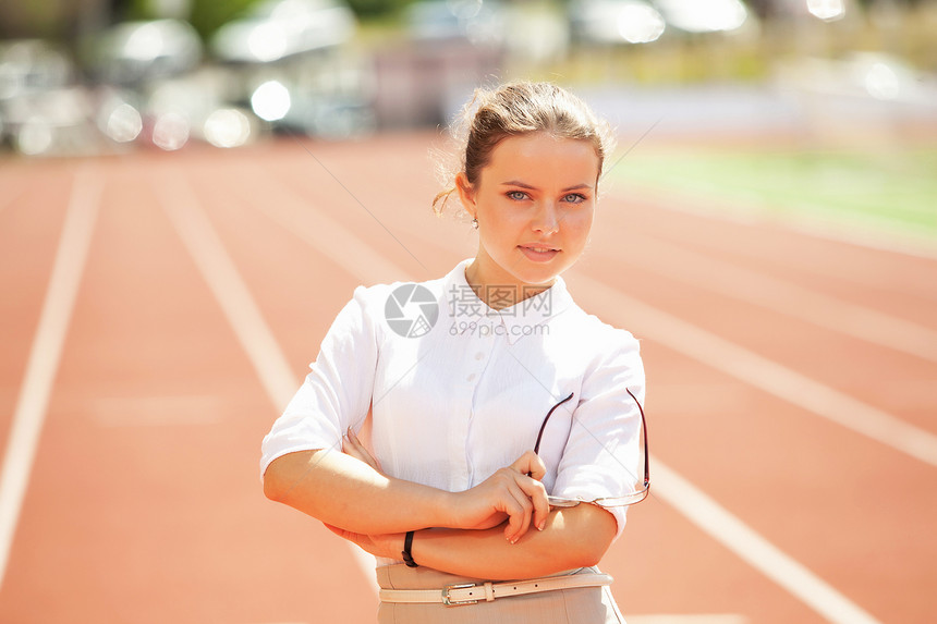 运动体育场女运动员商业管理员经理管理人员人士跑步速度服务竞赛竞技生意人团队图片