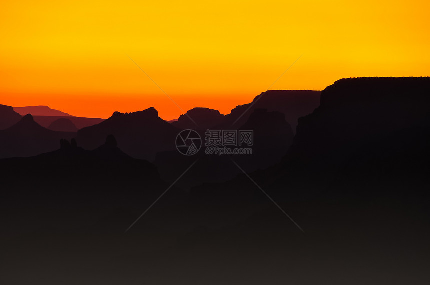 大峡谷橙色和黄色双月光日落图片