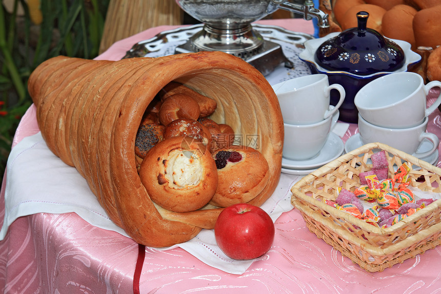 农村市场上的茶叶和茶叶仍然在农村市场中生活传统产品煮沸食物纪念品飞碟杯子工艺茶壶团体图片