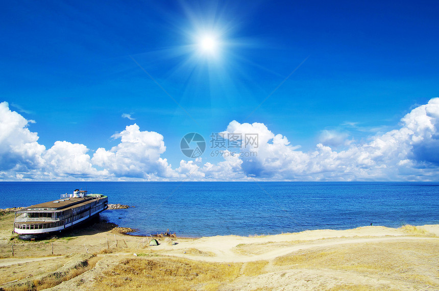 美丽的海滩和热带海阳光旅行假期海洋冲浪放松支撑蓝色太阳海景图片