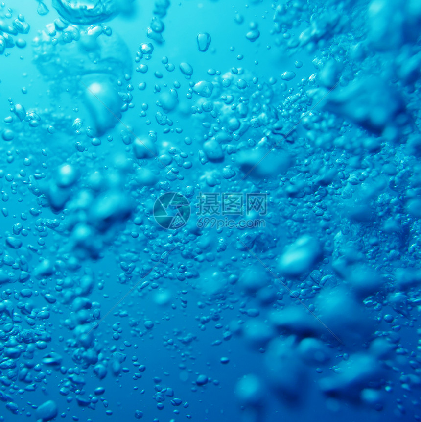 空气气泡液体蓝色呼吸水泡温泉气体气源水疱反射运动图片
