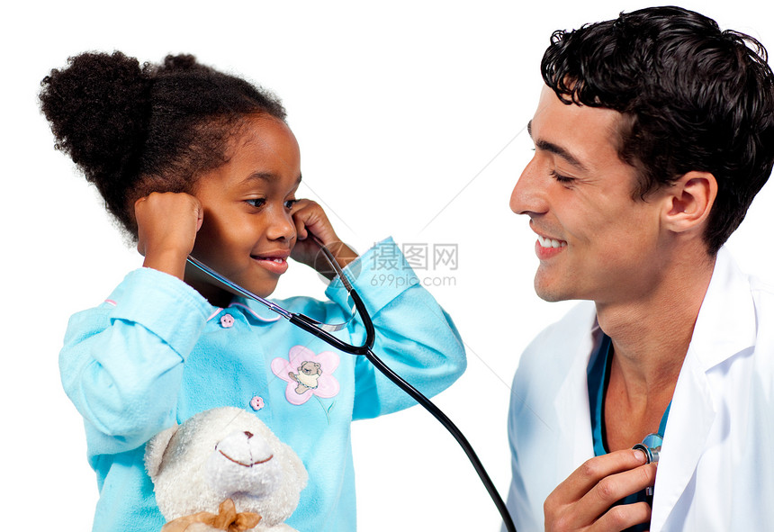 微笑的医生和他的病人 用听诊器玩耍温度计温度男性检查儿科康复诊所保健职场专家图片