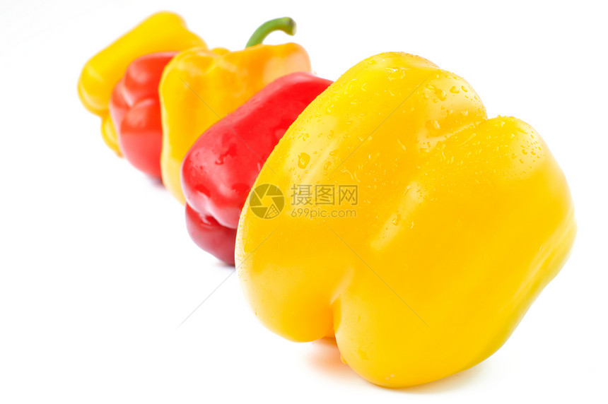 白色背景的多色胡椒 M食物茶点水果活力图片