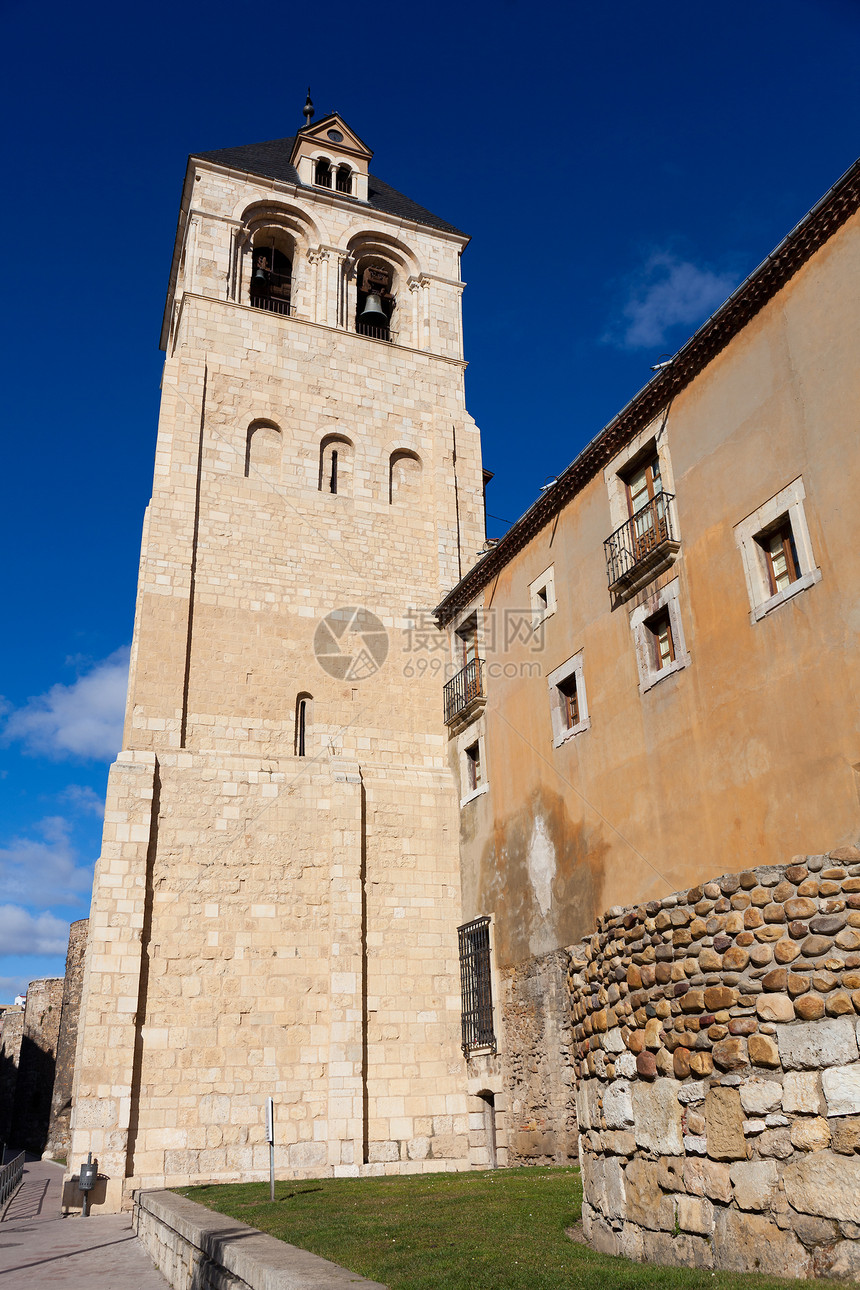 西班牙里昂 卡斯蒂利亚和里昂圣伊西多罗教堂晴天石头旅行钟声之路城市教会宗教旅游钟楼图片