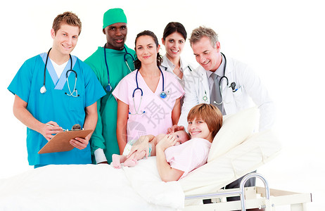 照顾母亲及其新生婴儿的医生人数孩子育儿生活用药黑发药品女性保健诊所助产士背景图片