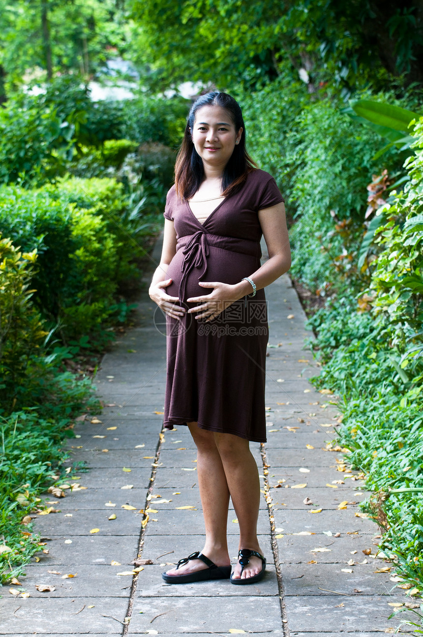 成为美丽的怀孕母亲的美丽孕妇标题肚子金发妈妈妊娠钥匙母性学期孕育孩子图片
