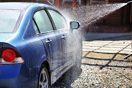 洗车蓝色软管男人车辆清洁工肥皂打扫高清图片