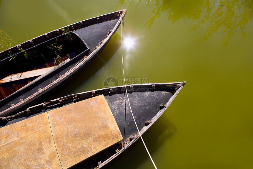 巴伦西亚帕尔马岛的阿尔布费拉海峡船地平线湿地独木舟渠道旅行反射闲暇旅游地标血管图片