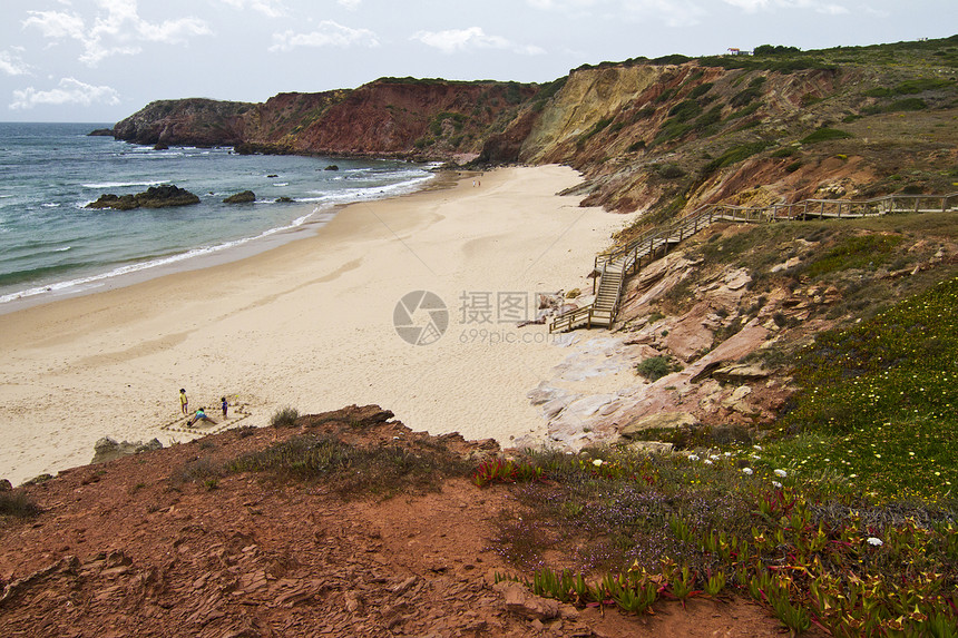 美丽的萨格雷斯海岸线旅行海岸海洋假期风景白色沙丘植被波浪蓝色图片