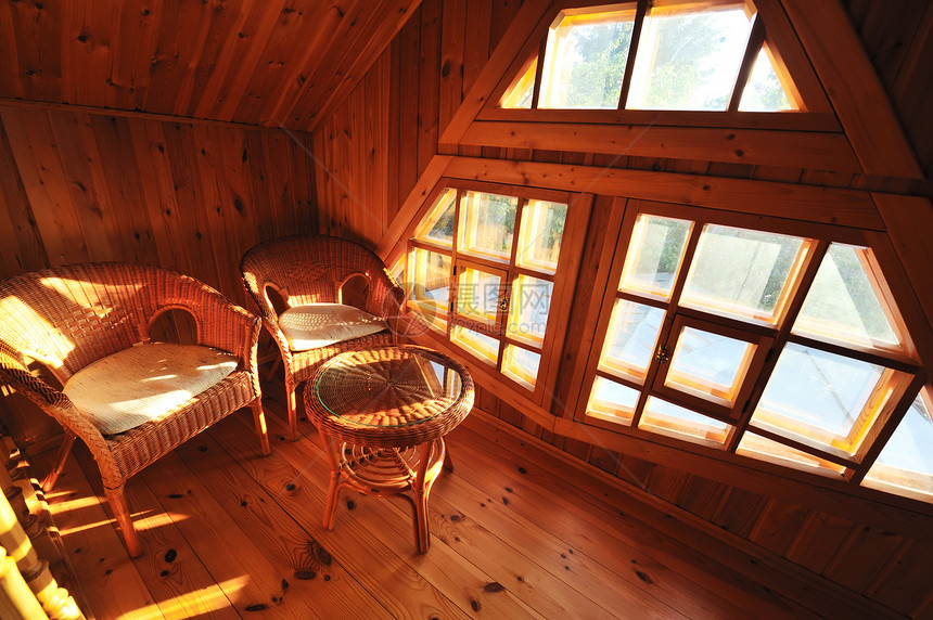 木内地房间阳光乡村窗户褐色柳条房子风格住宅桌子图片