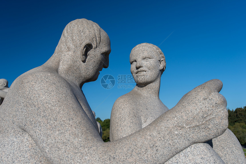 维格兰公园雕像观光游客方尖碑蛙人雕塑石头艺术艺术品建筑学蓝色图片