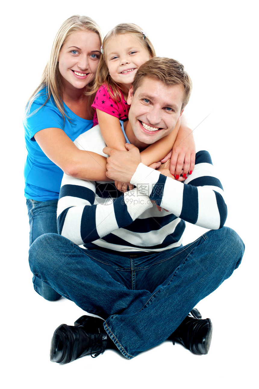 快乐的年轻家庭 可爱的三个图片
