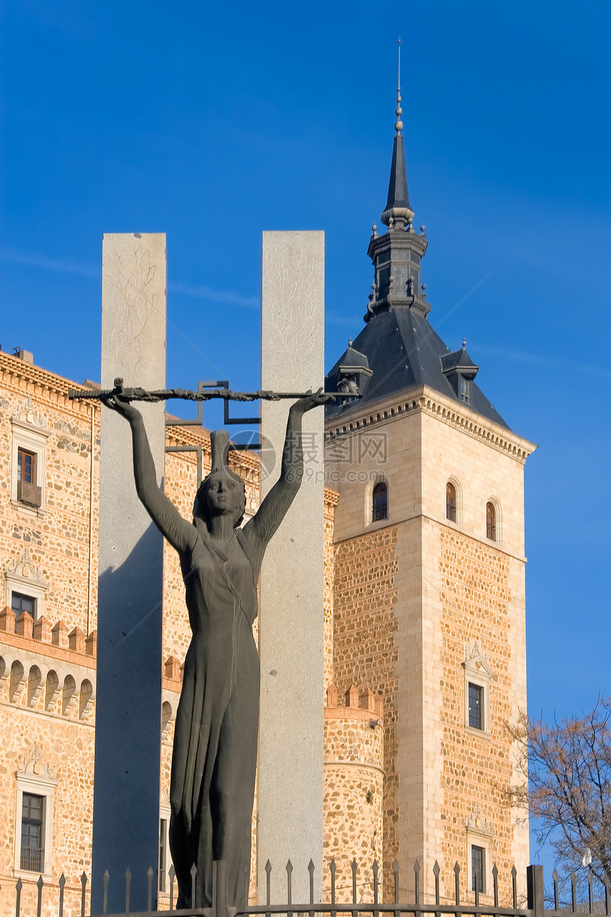 西班牙卡斯蒂利亚拉曼查托莱多的阿尔卡扎尔城市旅游地标纪念碑历史性石头天空建筑学中心建筑图片
