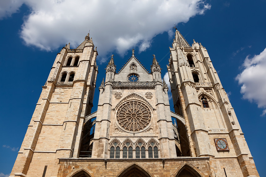 西班牙卡斯蒂利亚和里昂莱昂大教堂面孔旅行晴天建筑学遗产旅游游客文化历史宗教建造图片