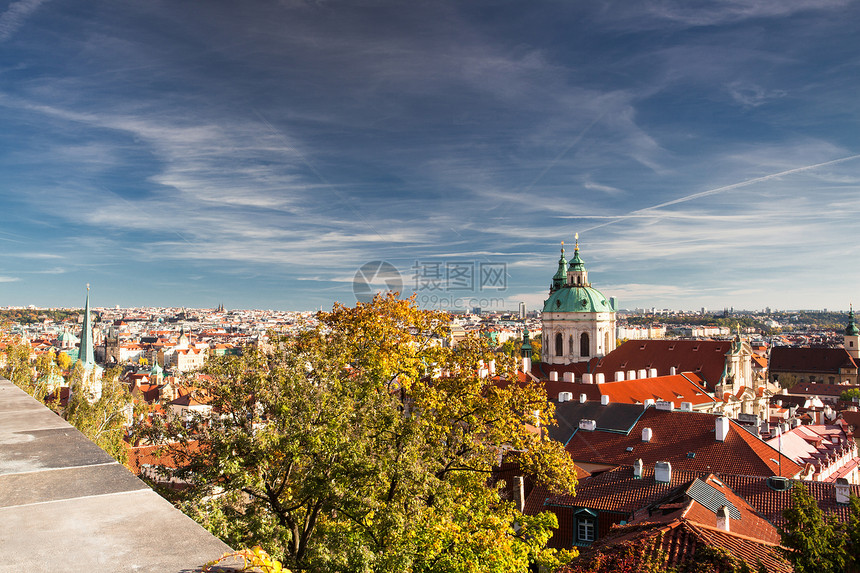布拉格建筑生机城市天空建筑学雕像历史国家蓝色城堡剧院图片