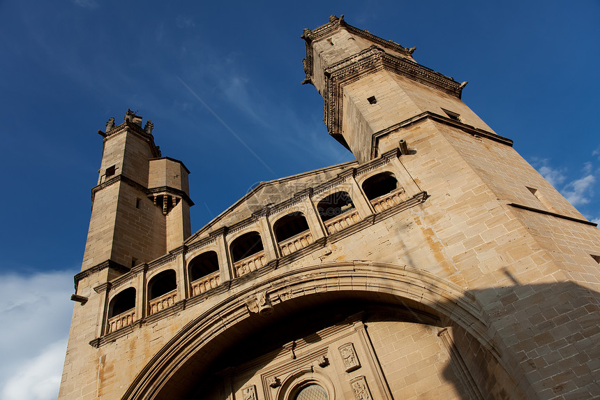 西班牙阿拉瓦Elciego教堂宗教晴天国家建造石头旅行拱门历史建筑学历史性图片