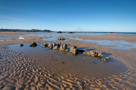 丁甘丁海滩岩石石头高清图片