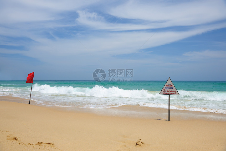 海滩警告标志蓝色假期海啸天气风险地平线游客海景冒险招牌图片