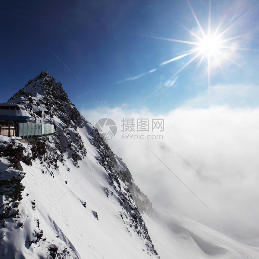 平面顶部远足旅游运动旅行全景冻结太阳阳光天空爬坡图片