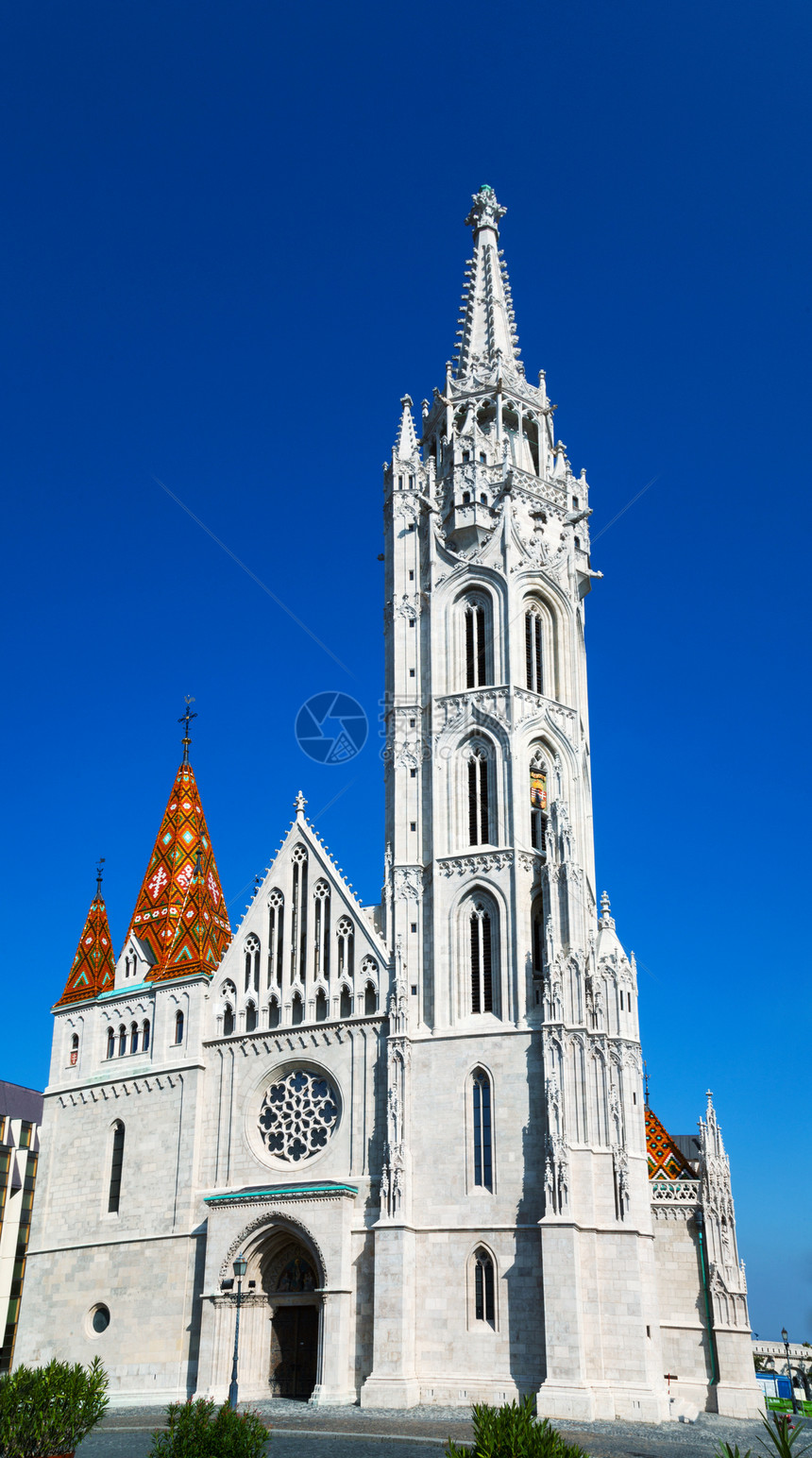 匈牙利布达佩斯Matthias教堂国家大教堂首都城市教会历史城堡地标尖塔天空图片