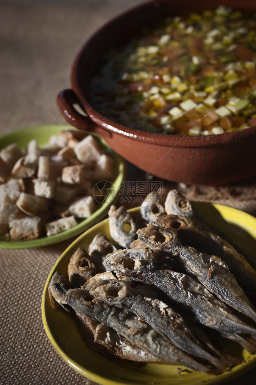 葡萄牙语气管黄瓜蔬菜食物美食盘子文化陶器烹饪油炸吃饭图片