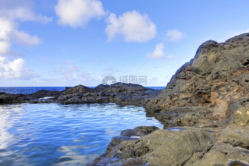 岛毛伊悬崖海岸熔岩池 有海洋 夏威夷图片