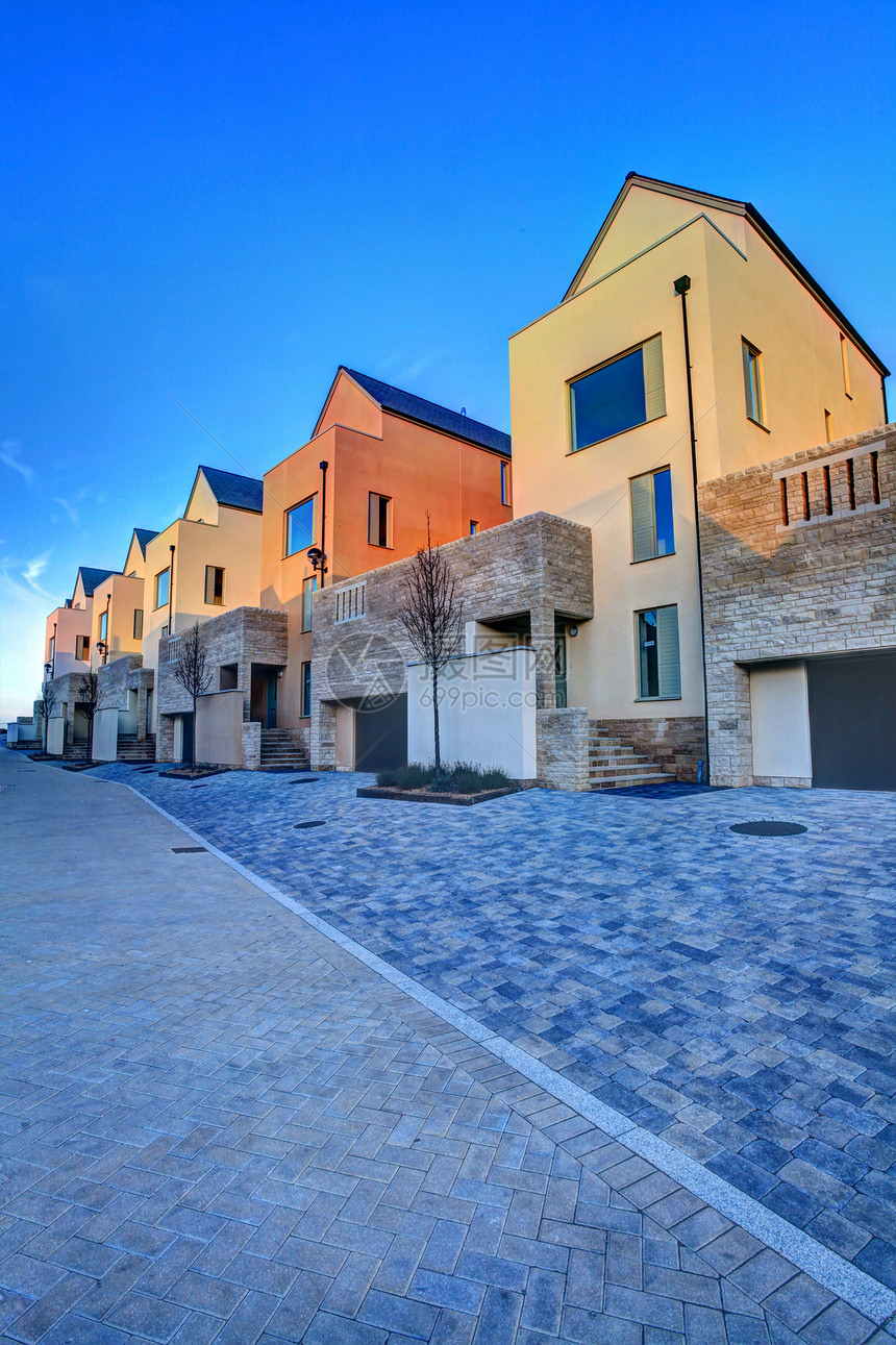 生态住房天空建筑学财产住宅车道草地活力奢华建筑物窗户图片