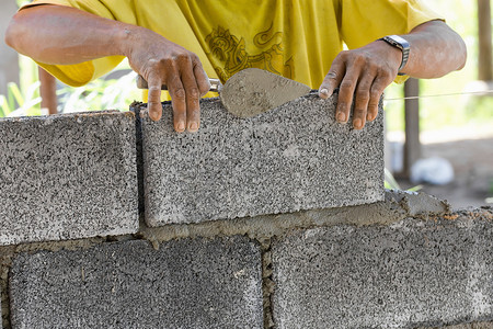 砖层石头工人工作建筑工匠水平建设者砂浆男人贸易高清图片